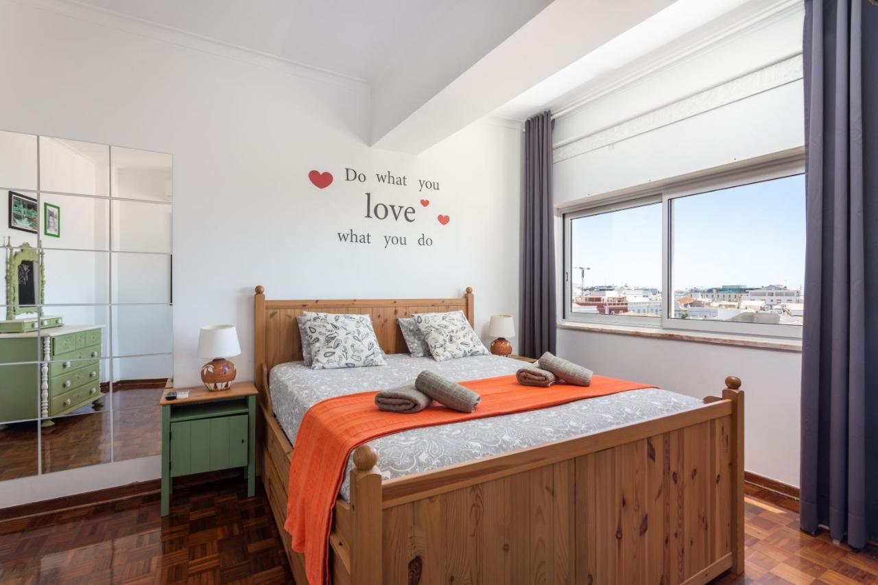 Dreamers Duplex With Seaview Фару Экстерьер фото