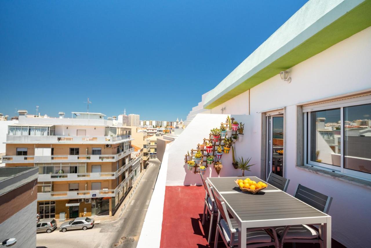Dreamers Duplex With Seaview Фару Экстерьер фото